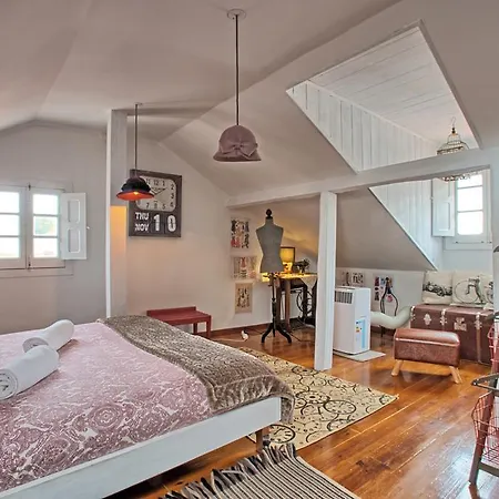 Daire Portuguese Living Castelo Vintage *